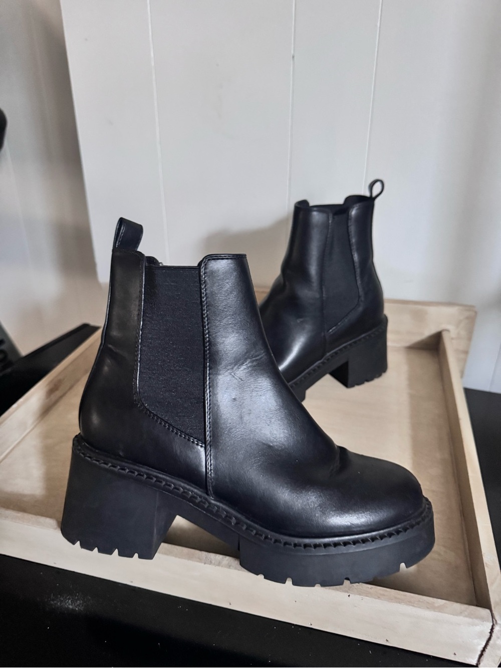Madden Girl Black Chunky Chelsea Heeled Boots